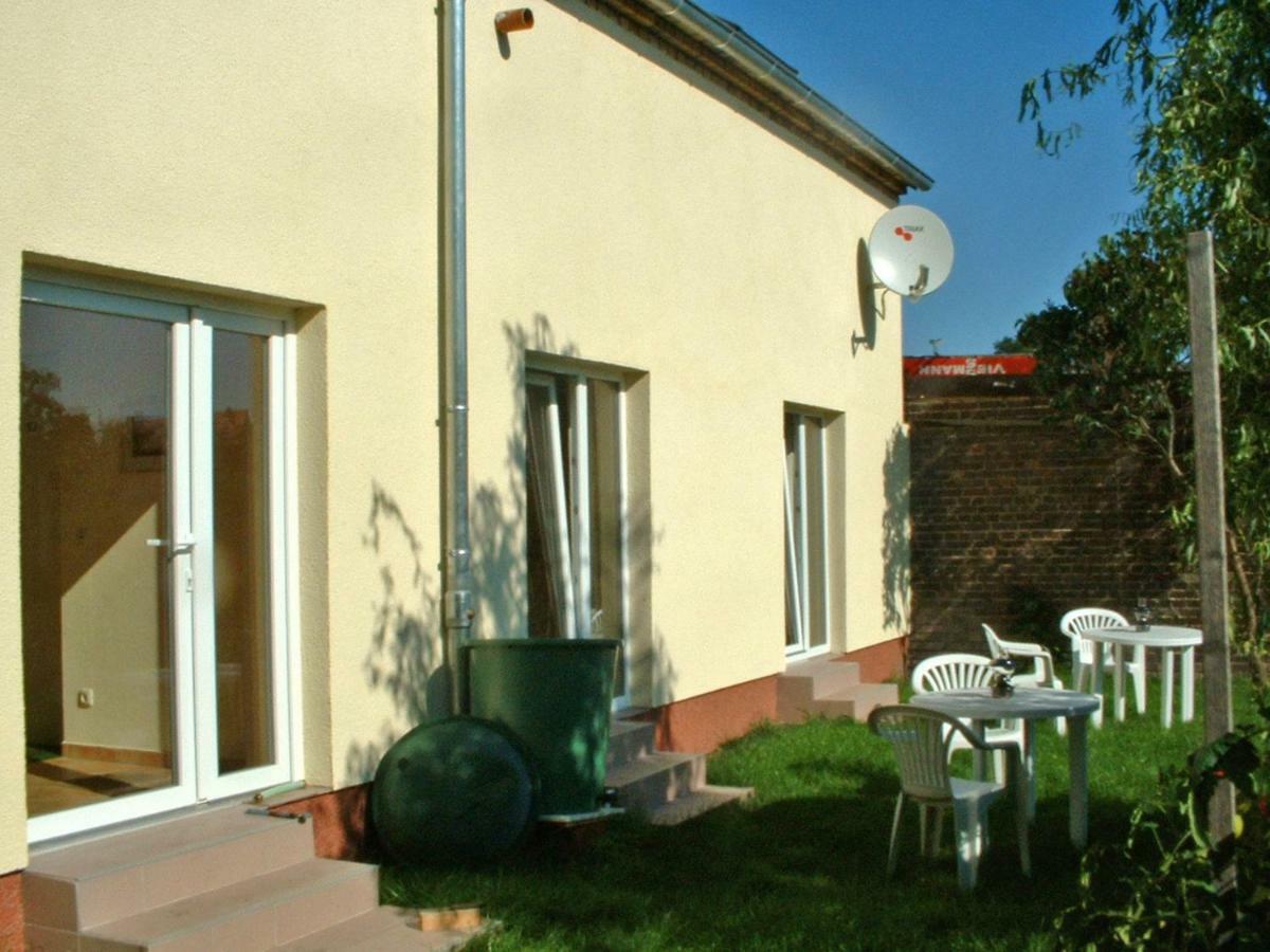 Pension Am Park Вёрлиц Экстерьер фото